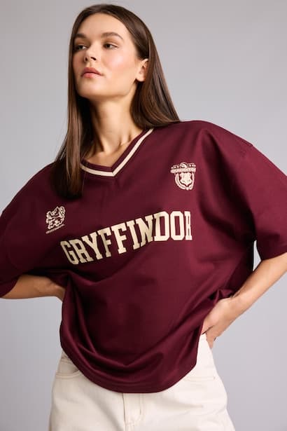 Harry Potter Oversize V-Neck Printed T-Shirt (3)