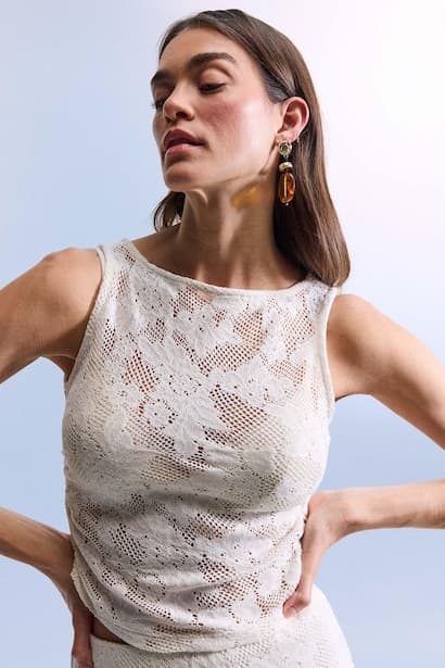 Woman Stone Embellished Drop Earrings