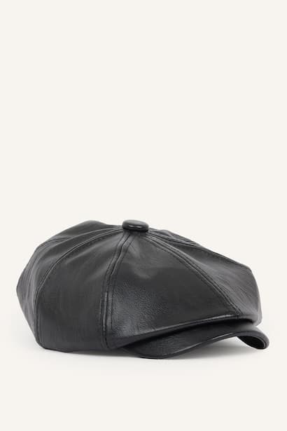 Mzn Faux Leather Cap (4)