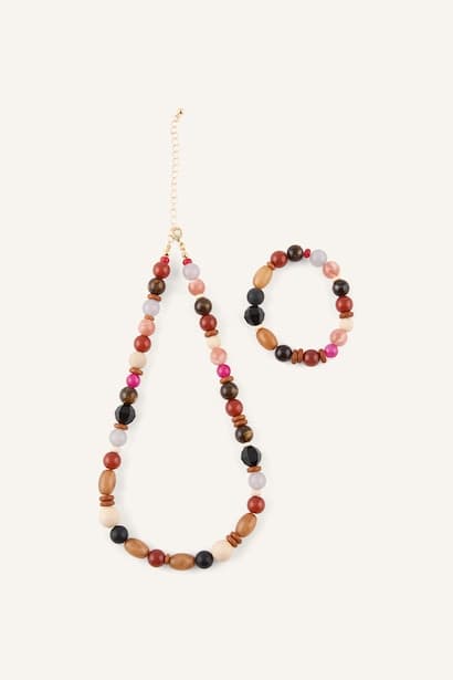 Woman 2-Pack Colorful Beaded Jewelry Sets