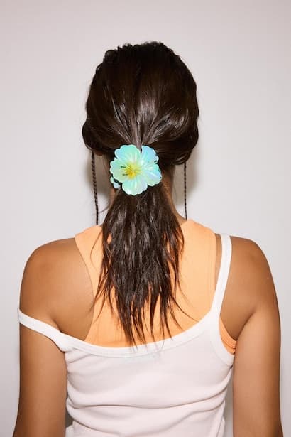 Woman Hair Clip