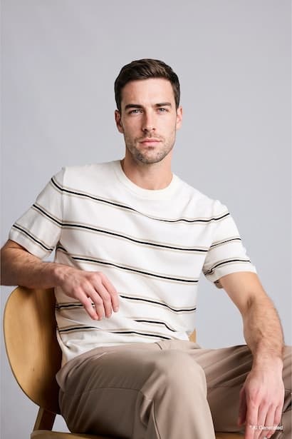 Standard Fit Crew Neck Short Sleeve T-Shirt