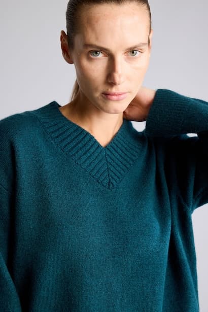 Relaxed Fit V-Neck Knit Tunic Pullover Modest (٣)