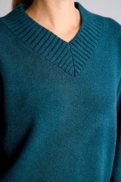 Relaxed Fit V-Neck Knit Tunic Pullover Modest (٤)