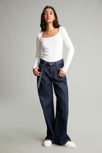 Wide Fit High-Waisted 90's Jeans (4)