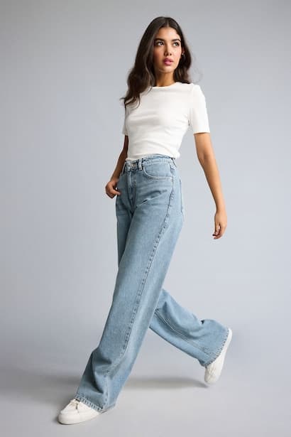 Straight Fit High-Waisted Wide Leg Jeans