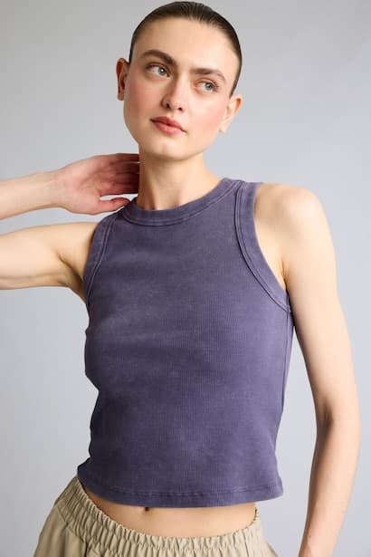 Slim Fit Crew Neck Sleeveless Tank Top (3)