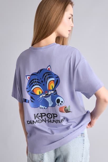 100% Cotton K-Pop - Demon Hunters Oversize T-Shirt