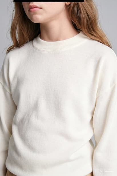 Girl Regular Fit Crew Neck Pullover (4)