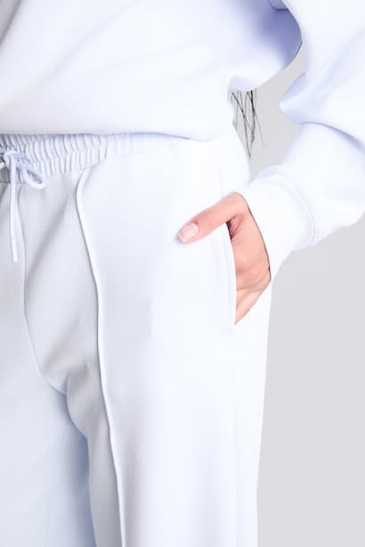 Barrel Fit Wide Leg Pockets Sports Sweatpants (4)