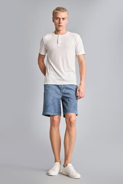 Relax Fit Elastic Waist Denim Shorts