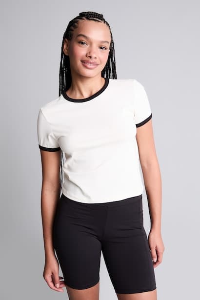 Slim Fit Short Sleeve T-Shirt (٣)