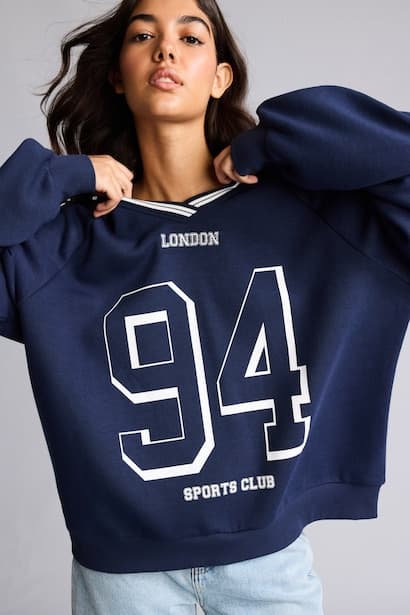 Oversize V-Neck Printed Sweatshirt Knitwear