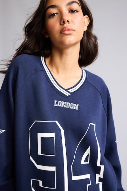 Oversize V-Neck Printed Sweatshirt Knitwear (٤)