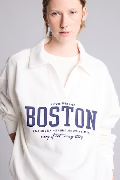 Relax Fit Boat Neck Printed Sweatshirt (٣)