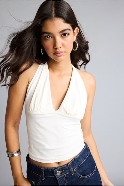 Fitted V-Neck White Top (4)