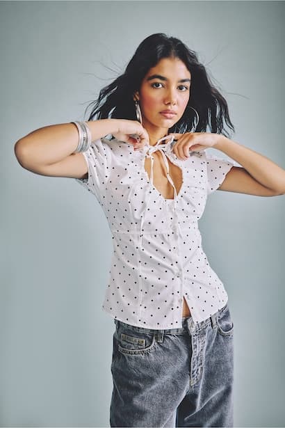 Woman Fitted White 100% Cotton Short Sleeve Shirt