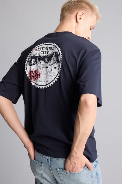 100% Cotton Boxy Fit Back Print T-Shirt