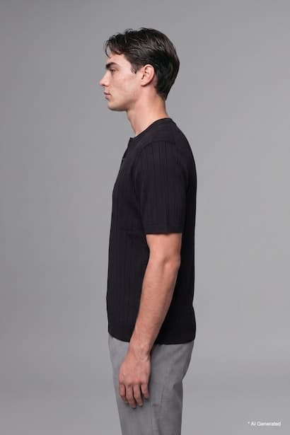 Standard Fit Short Sleeve T-Shirt (٣)