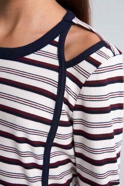 Girl Long Sleeve Ribbed Striped Shoulder Detail T-shirt (٤)