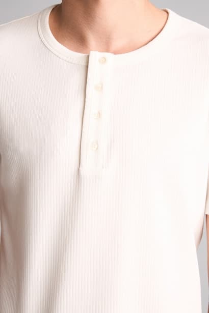 Slim Fit Short Sleeve T-Shirt (٤)