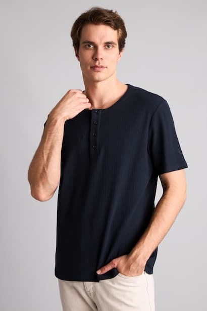 Slim Fit Short Sleeve T-Shirt (٣)
