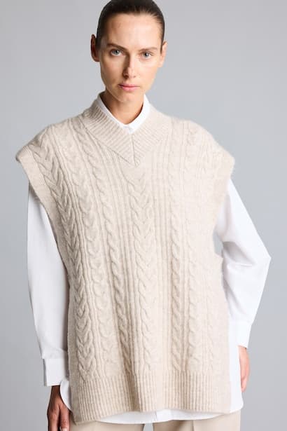Relax Fit V-Neck Knited Pullover Vest