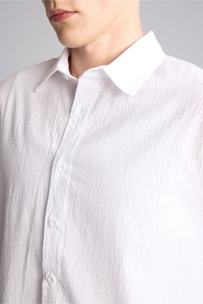Boxy Fit Printed Wrinkle Textured Short Sleeve White Shirt (٣)