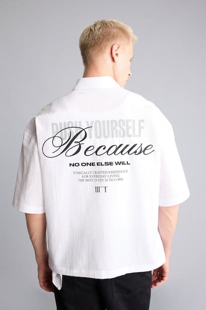 Boxy Fit Printed Wrinkle Textured Short Sleeve White Shirt (٤)