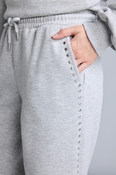 Straight Fit Embroidered Elasticated Waist Wide Leg Sweatpants Trousers (٣)