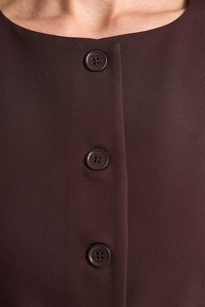 Fitted Boat Neck Vest (4)