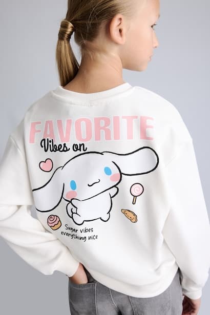 Girl Relaxed Fit Cinnamoroll Crew Neck Sweatshirt