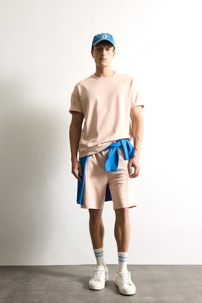 Relax Fit Knitted Front Seam Detail Shorts