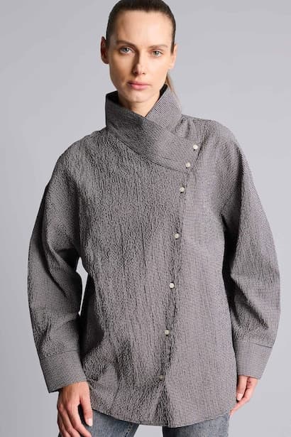 Regular Fit Asymmetric Button Detail Crinkle-Textured Tunic