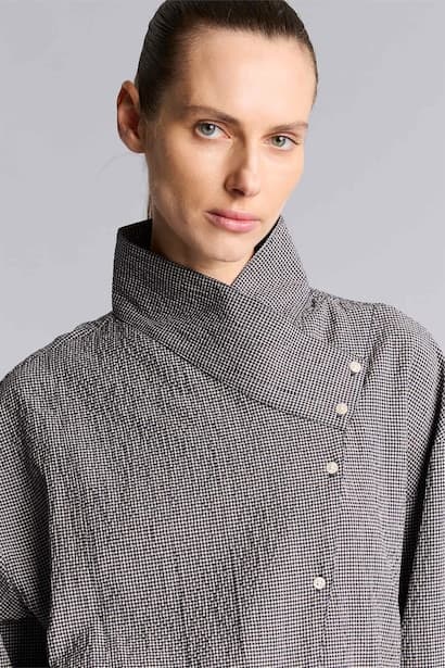 Regular Fit Asymmetric Button Detail Crinkle-Textured Tunic (3)