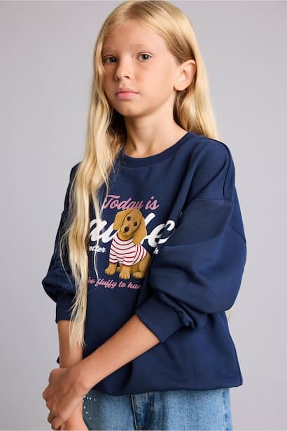 Girl Relax Fit Graphic Print Sweatshirt (٣)