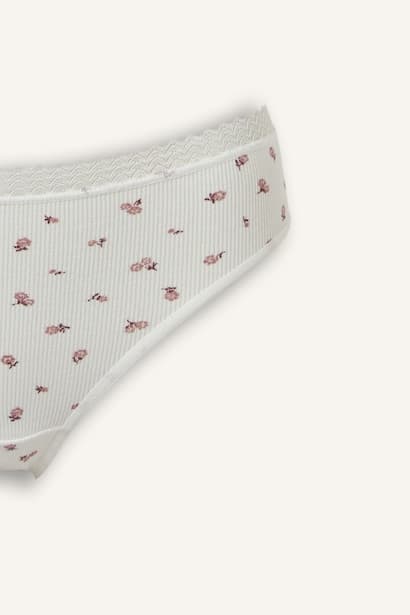 2-Pack Lace Detail Floral and Plain Panties Underwear (٤)