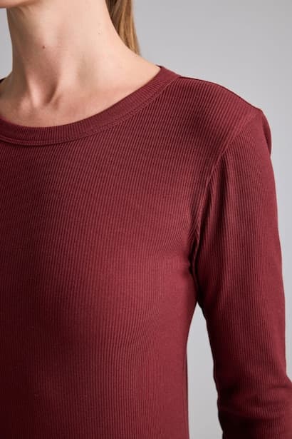 Slim Fit Crew Neck Ribbed Basic T-Shirt (٤)