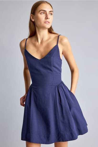 V-Neck Linen Blend Strappy Mini Dress (٣)
