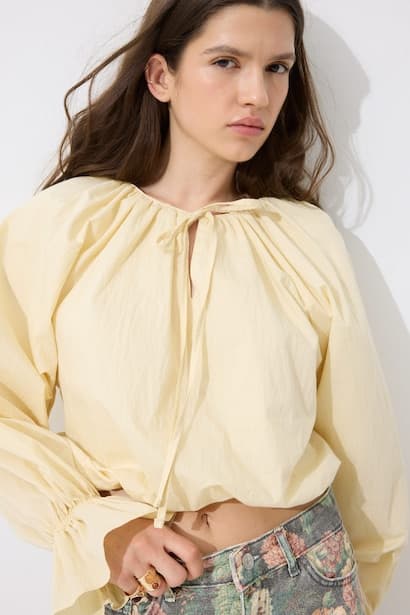 Regular Fit Poplin Basic Crop Blouse (٤)