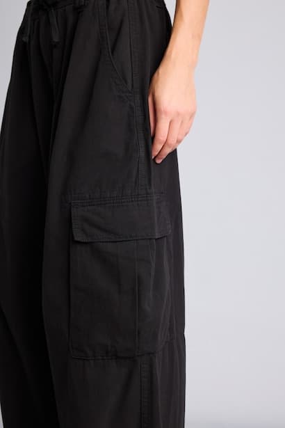 Cargo Fit With Cargo Pocket Gabardine Trousers (٤)