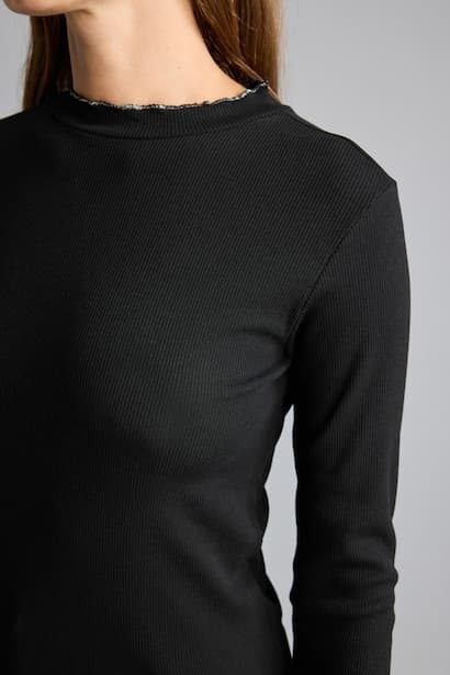 Long Sleeve Basic T-Shirt Modest (٤)