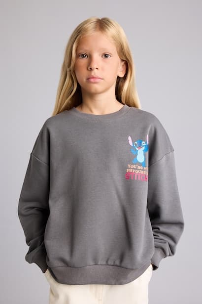 Girl Relaxed Fit Disney Lilo & Stitch Back Printed Crew Neck Sweatshirt (٤)