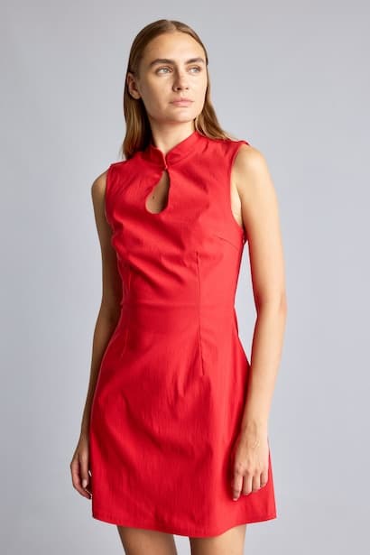 Crew Neck Bengalin Sleeveless Mini Dress (٣)