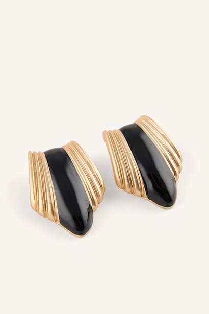 Woman Textured Geometric Earrings (3)
