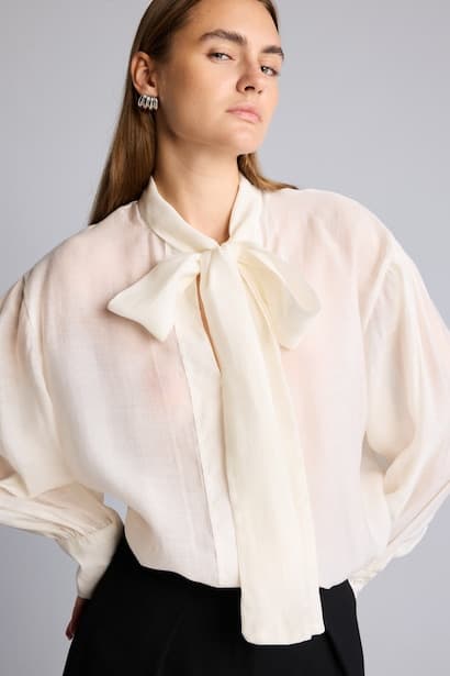 Regular Fit Basic Modal Long Sleeve Blouse