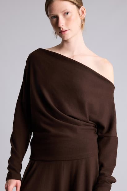 Slim Fit One-Shoulder Draped Basic T-Shirt