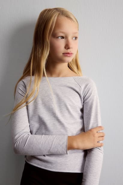 Girl Slim Fit Big Collar Raglan Sleeve Basic T-Shirt