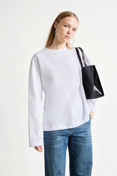 Oversize Fit Long Sleeve T-Shirt