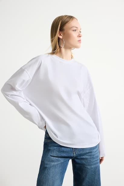 Oversize Fit Long Sleeve T-Shirt (٣)